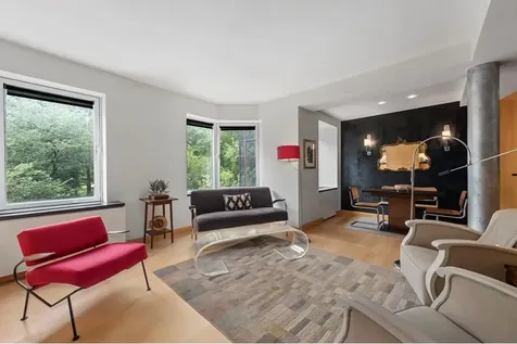 870 5th Avenue New York City NY 10065