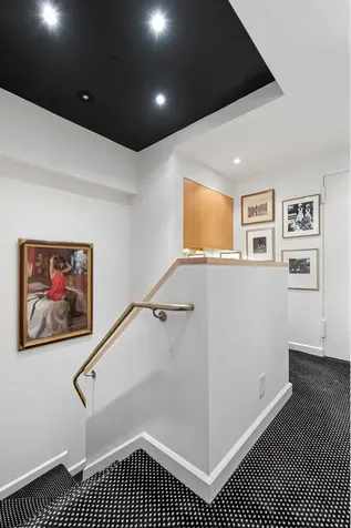 870 5th Avenue New York City NY 10065