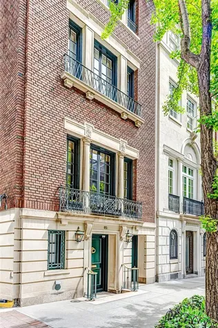 123 E 80th Street New York City NY 10075