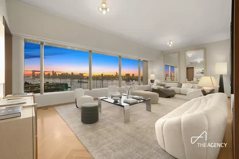 551 W 21st Street New York City NY 10011