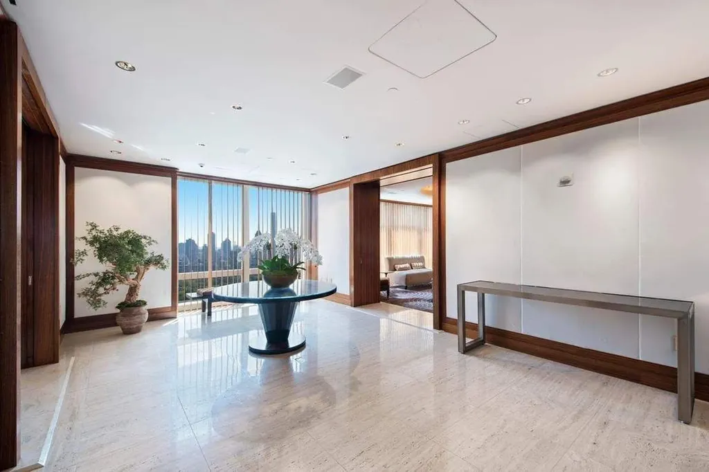 25 Columbus Circle New York City NY 10019