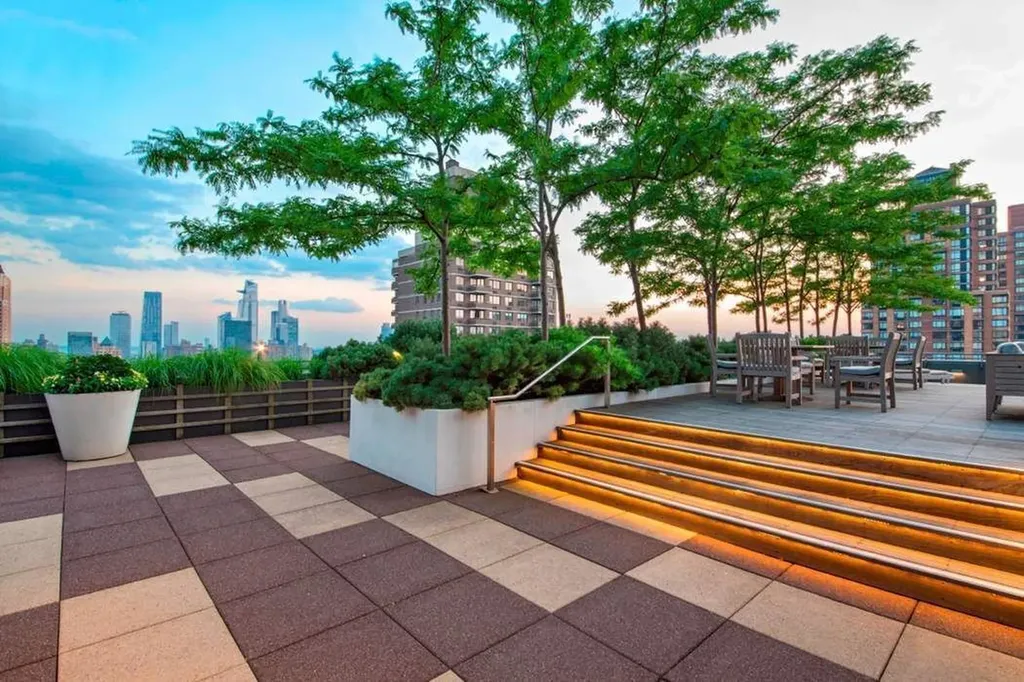 25 Columbus Circle New York City NY 10019