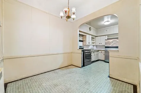 61 E 54th Street New York City NY 11203