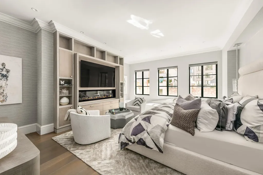 34 E 62nd Street New York City NY 10065