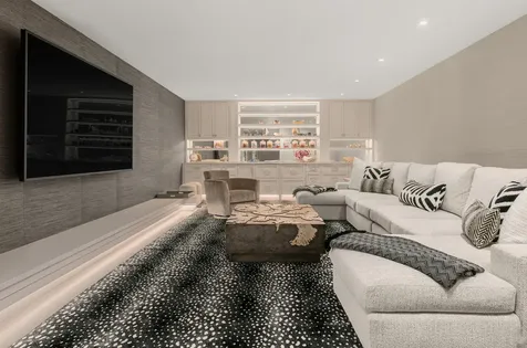 34 E 62nd Street New York City NY 10065