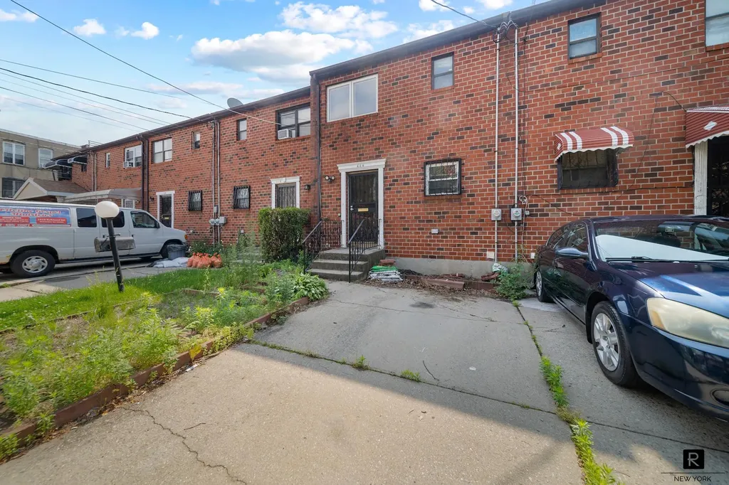 444 New Jersey Avenue New York City NY 11207