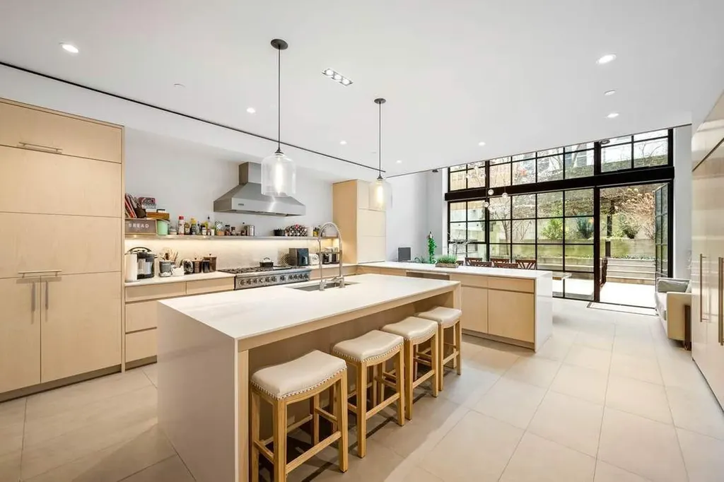 328 W 108th Street New York City NY 10025
