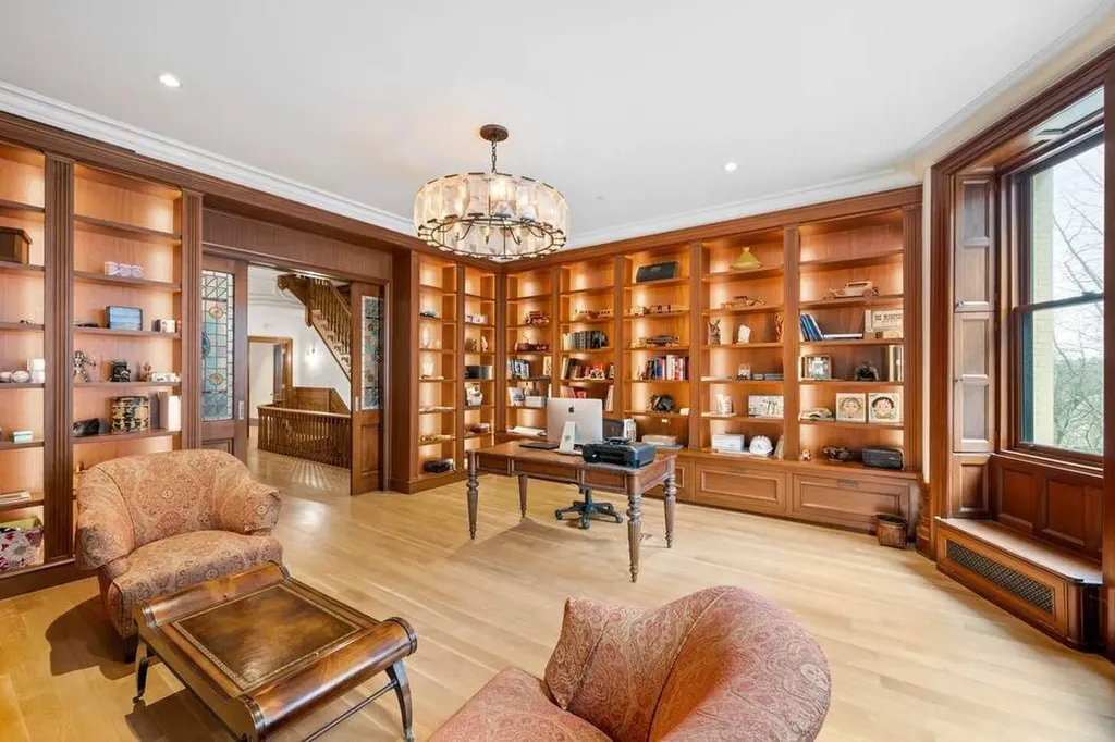 328 W 108th Street New York City NY 10025