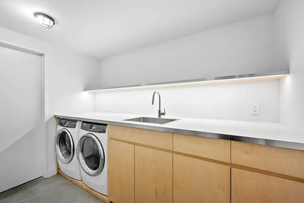 328 W 108th Street New York City NY 10025