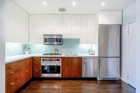 661 10th Avenue New York City NY 10036