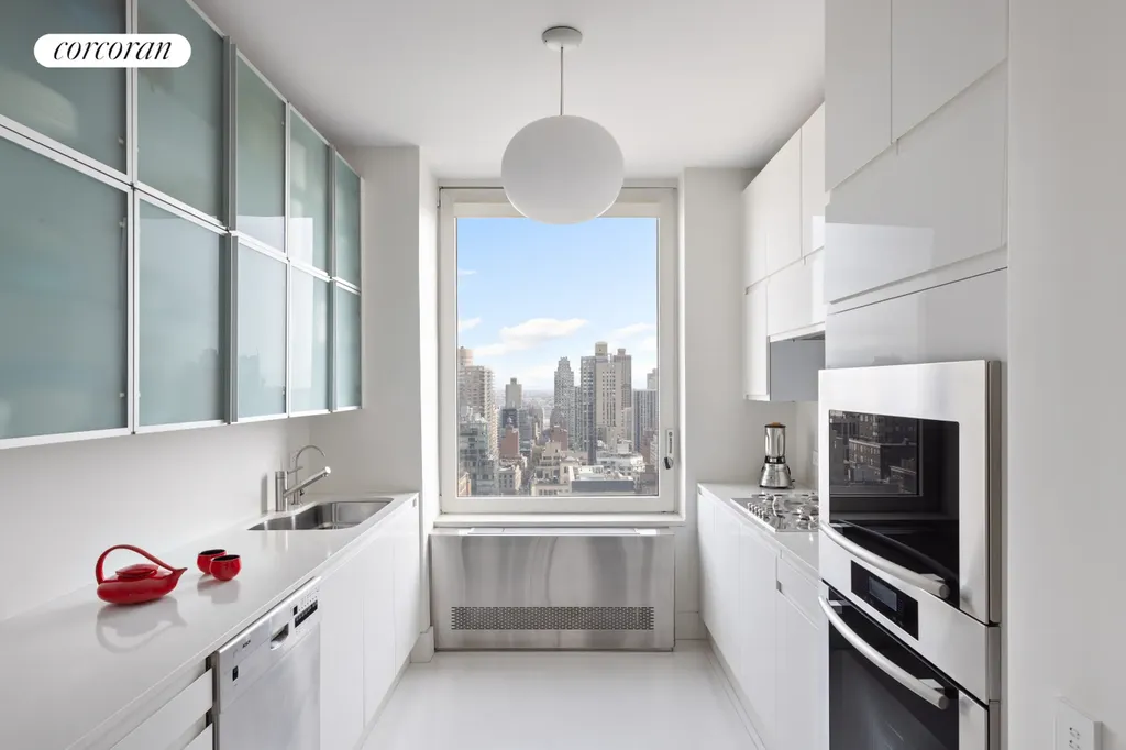 30 E 85th Street New York City NY 10028