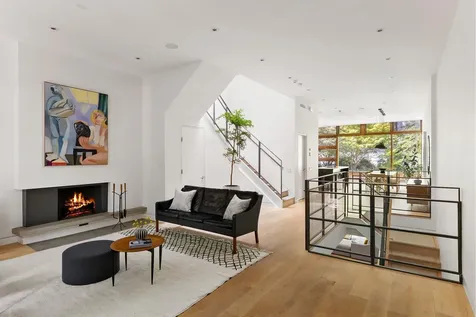 31 Grove Street New York City NY 10014