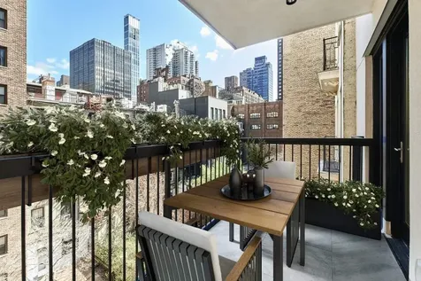 323 E 53rd Street New York City NY 10022