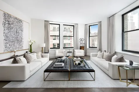 212 5th Avenue New York City NY 10010