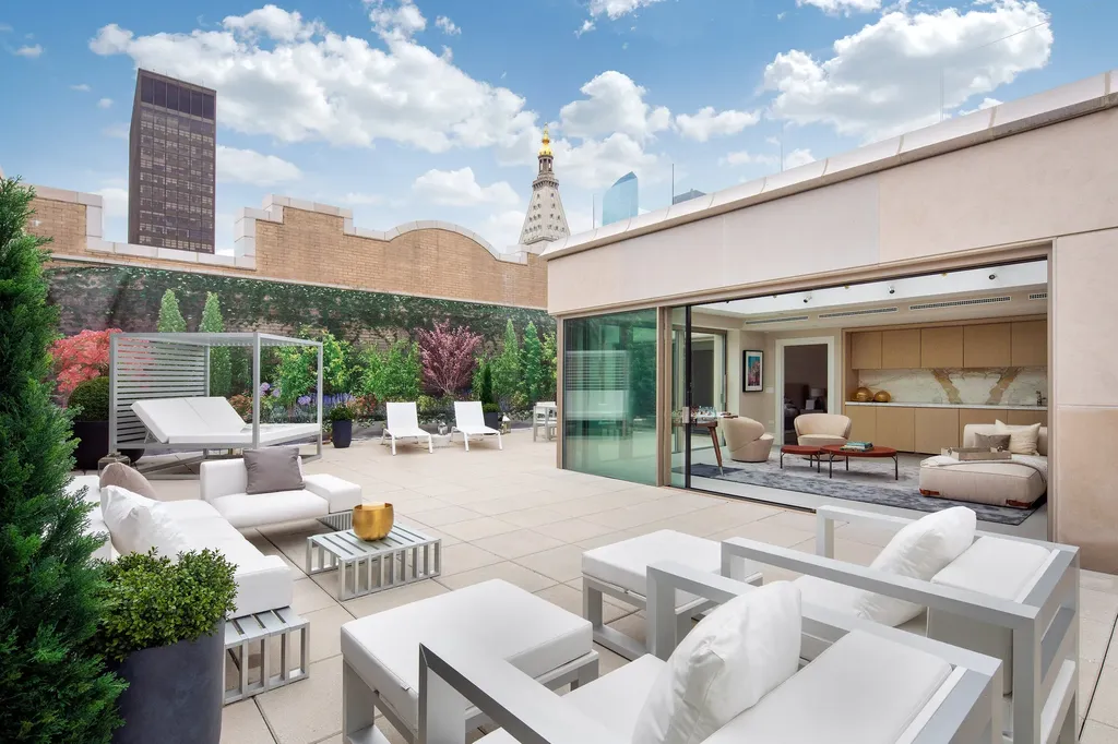 212 5th Avenue New York City NY 10010
