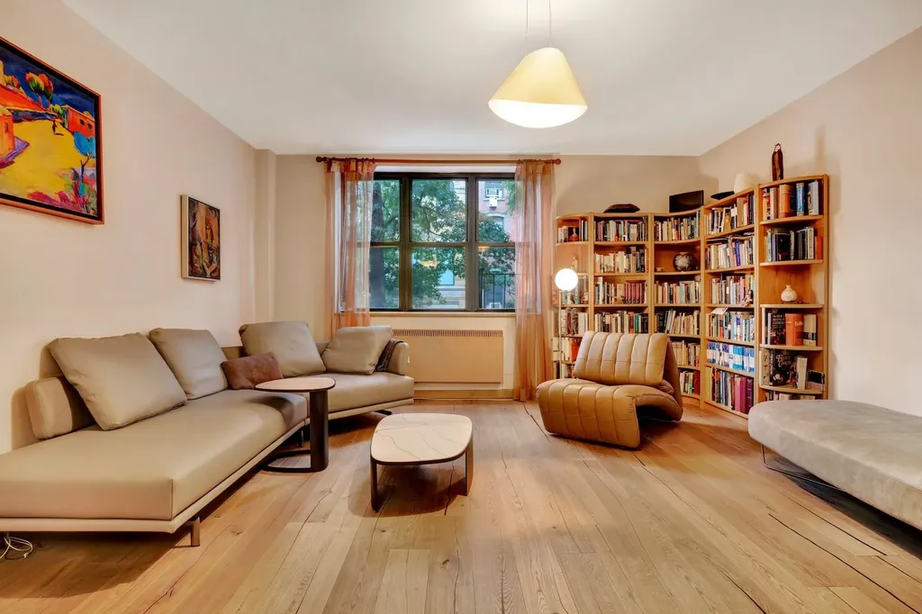 537 E 6th Street New York City NY 10009