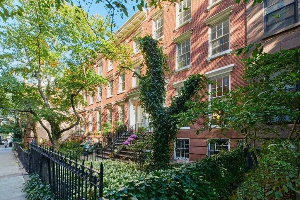 453 W 24th Street New York City NY 10011