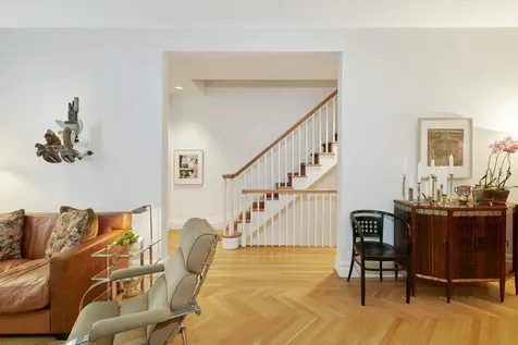 453 W 24th Street New York City NY 10011