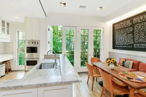453 W 24th Street New York City NY 10011