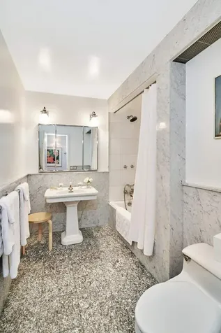 453 W 24th Street New York City NY 10011