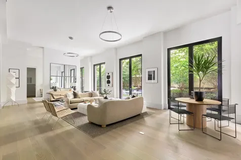 17 Jane Street New York City NY 10014