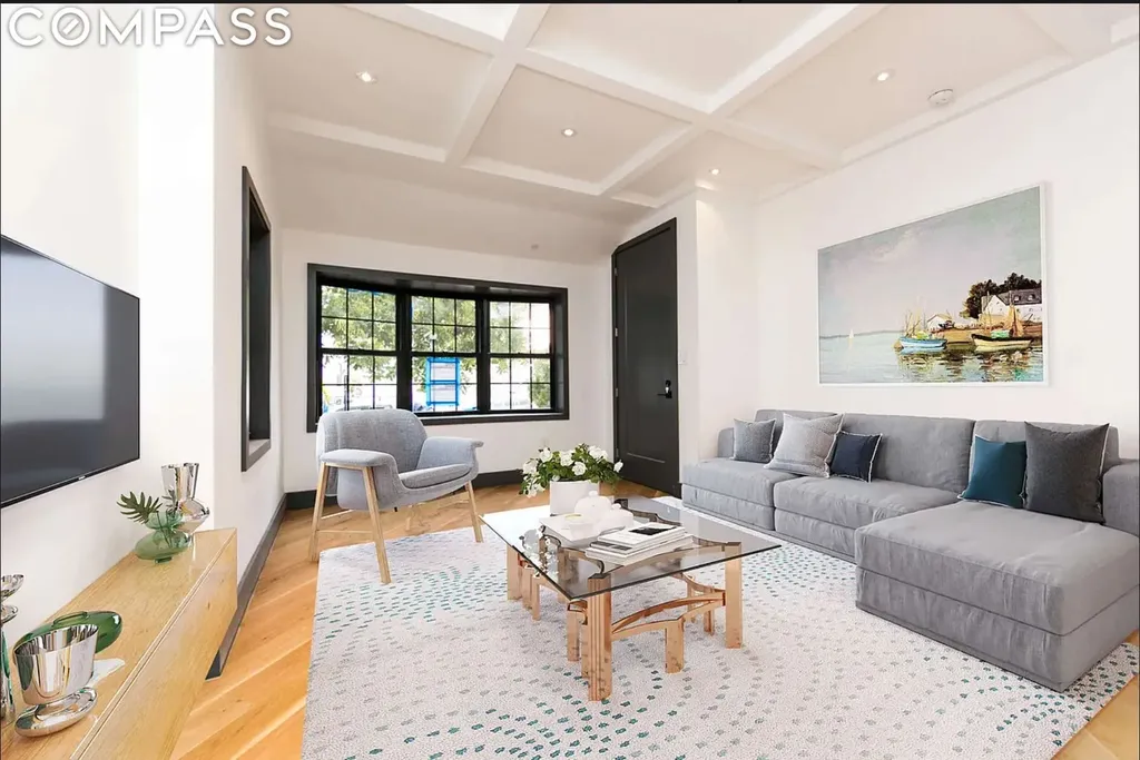 577 E 28th Street New York City NY 11210