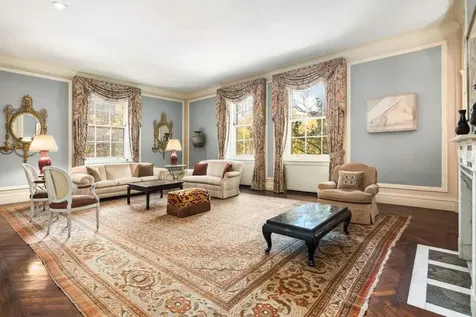 820 5th Avenue New York City NY 10065