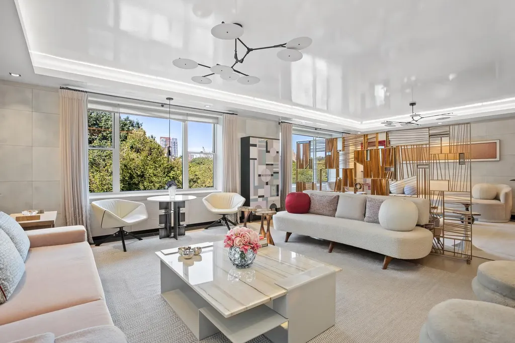 812 5th Avenue New York City NY 10065
