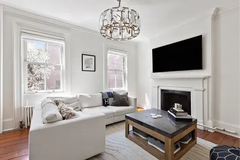 249 Waverly Place New York City NY 10014