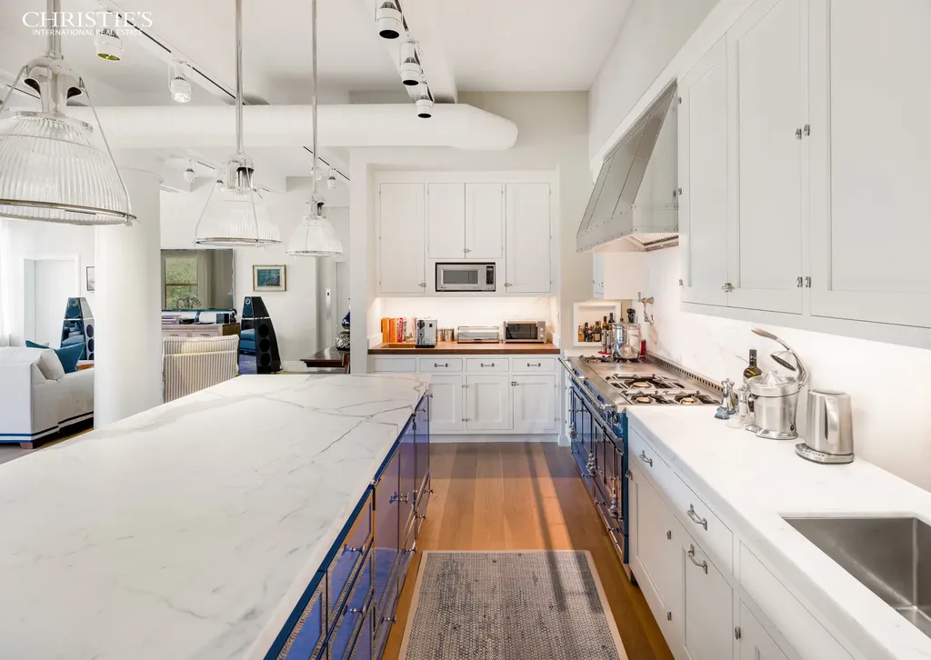 534 Laguardia Place New York City NY 10012