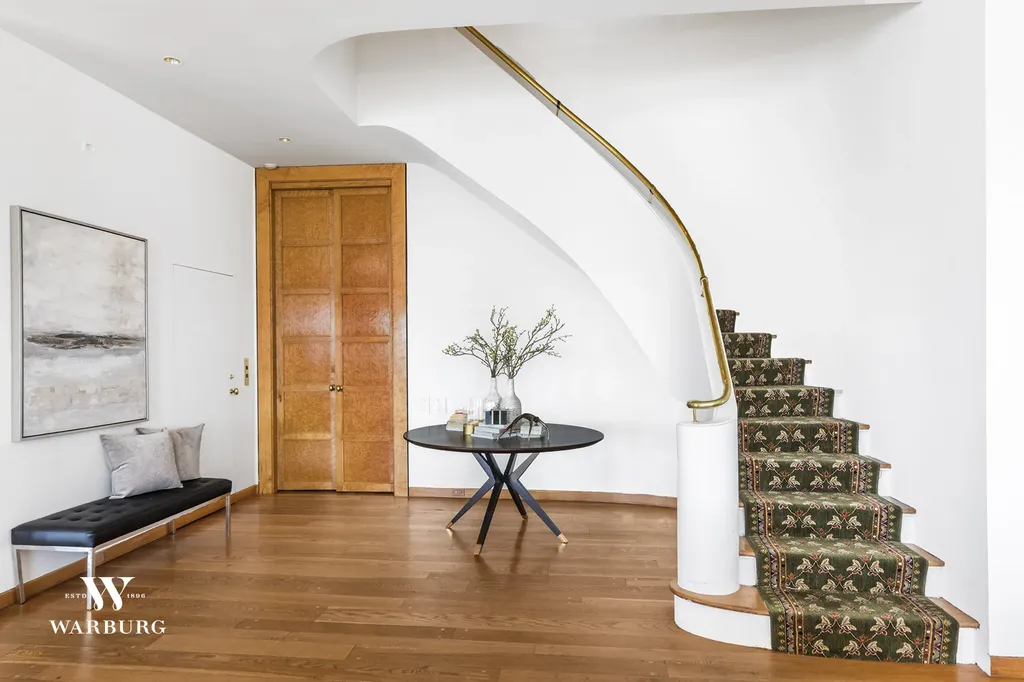 435 E 52nd Street New York City NY 10022