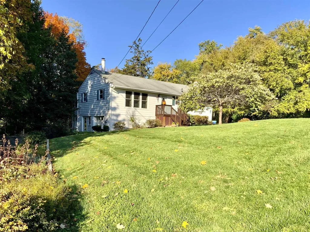13 Kevin Heights Poughkeepsie NY 12603