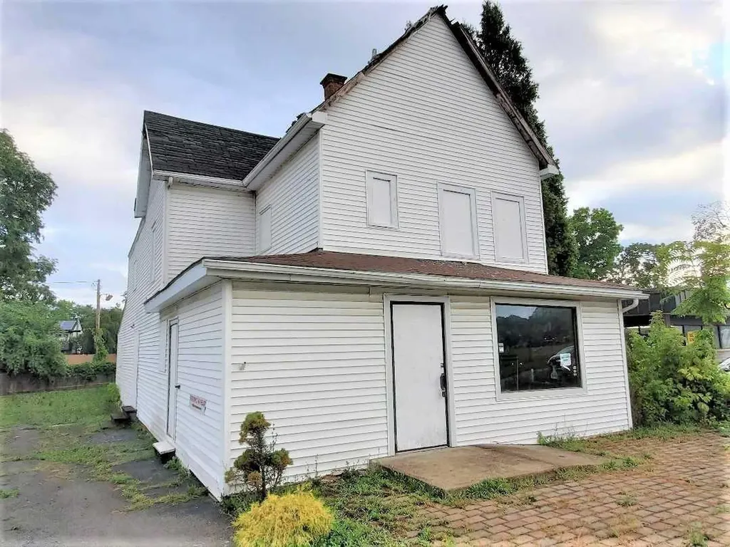 256 Hooker Avenue Poughkeepsie NY 12603