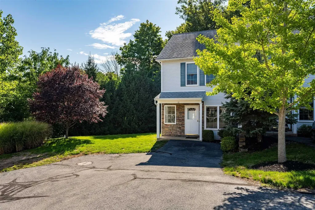 45 Aveonis Court Fishkill NY 12524