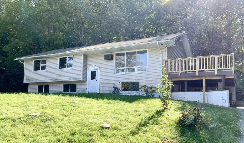 46 Roosevelt Road Hyde Park NY 12538