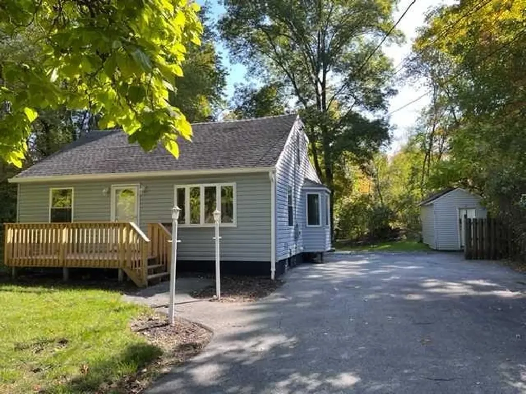 70 Cardinal Road Hyde Park NY 12538