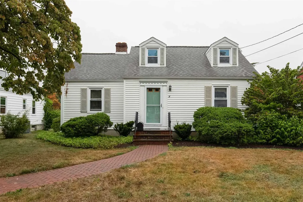 9 Arnold Boulevard Poughkeepsie NY 12603