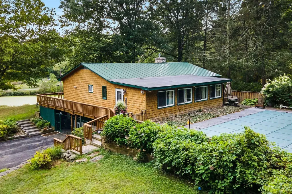 22 Beckrick Drive Rhinebeck NY 12572