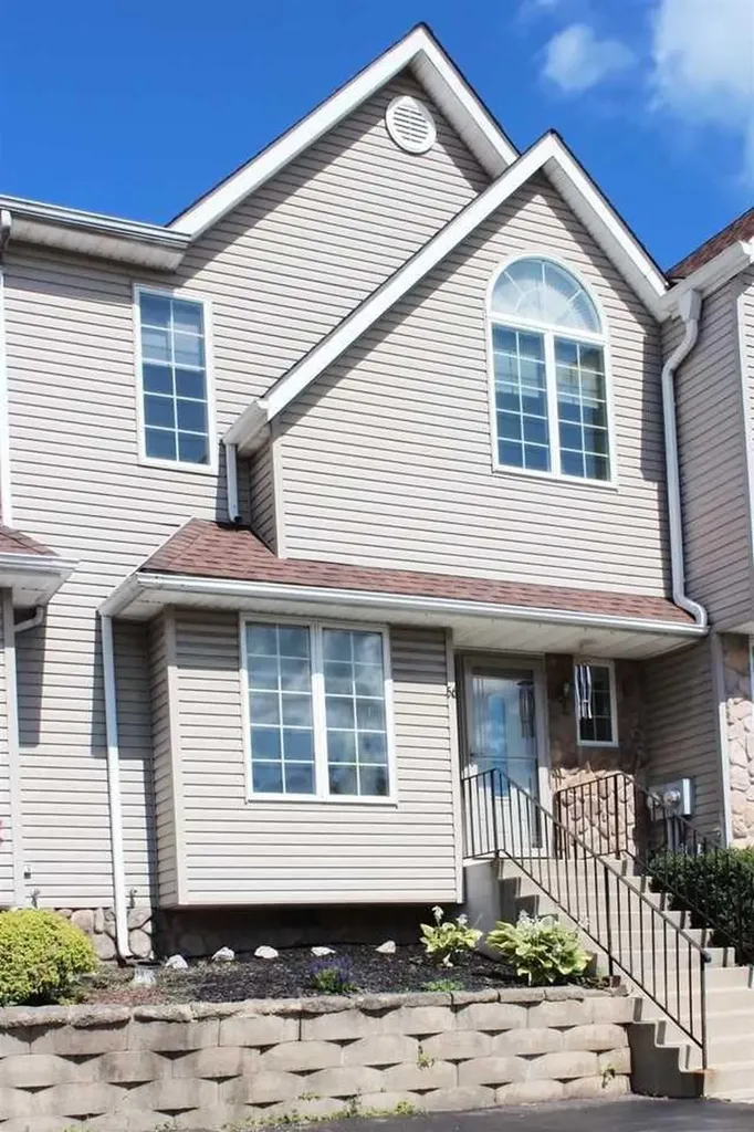 56 Roundtree Court Beacon NY 12508