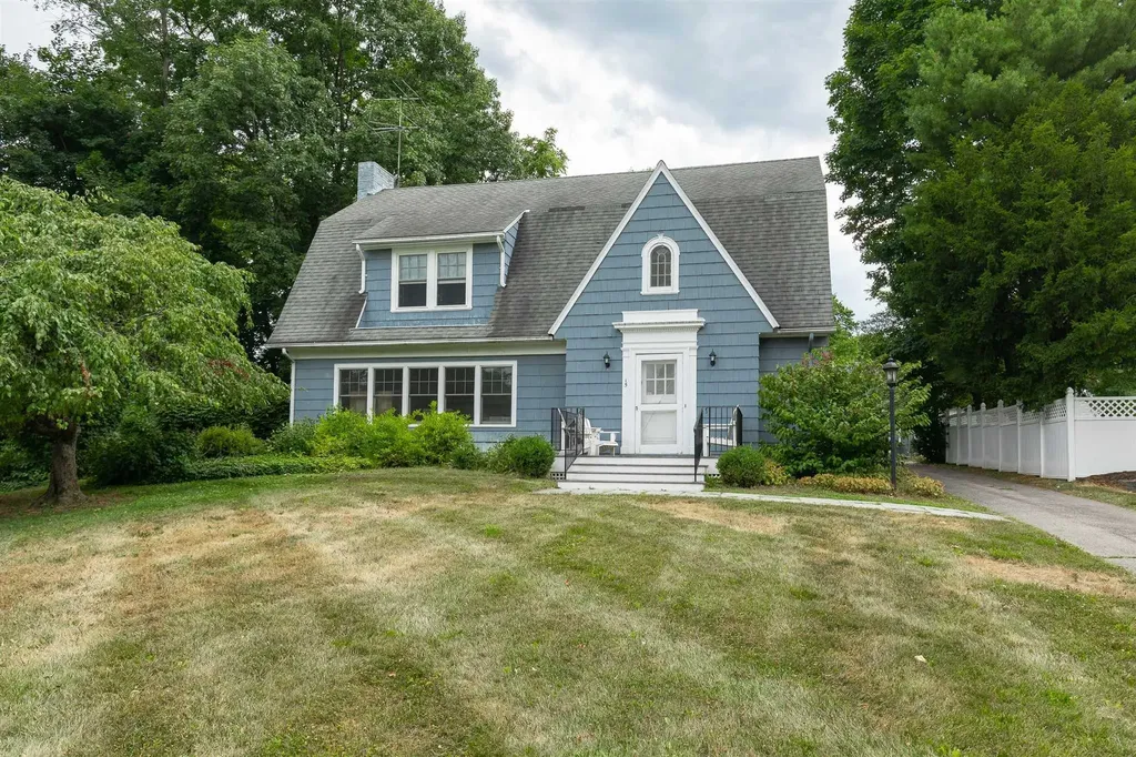 15 Loockerman Avenue Poughkeepsie NY 12601