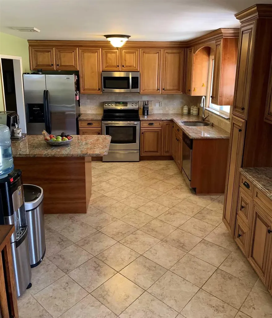 92 Hillside Road Poughquag NY 12570