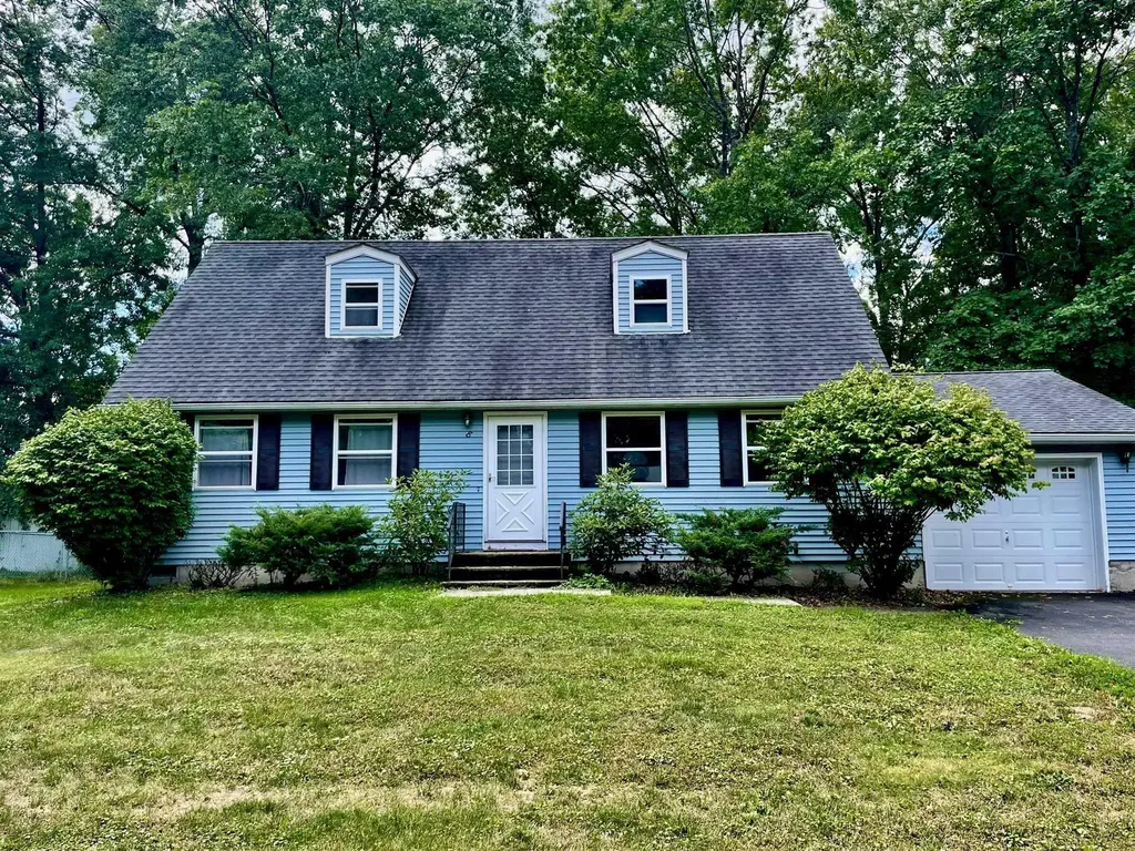 8 Memorial Drive Tivoli NY 12583