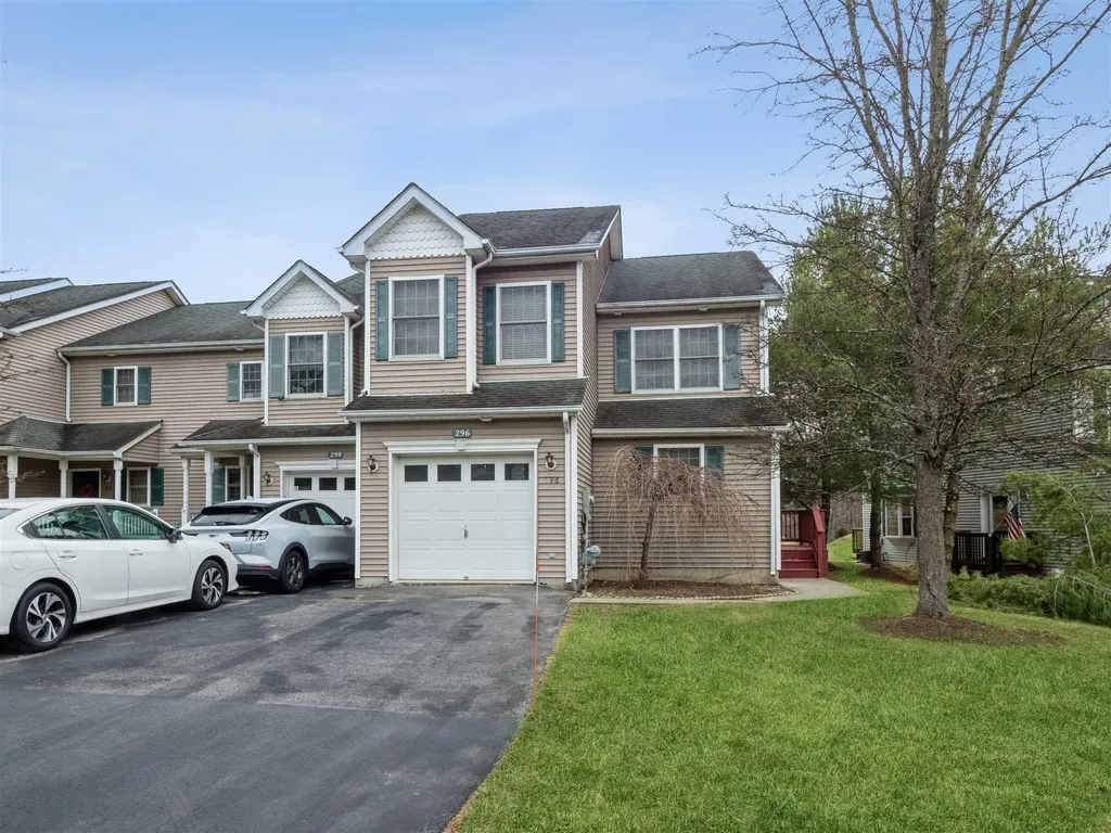296 Pinebrook Drive Hyde Park NY 12538