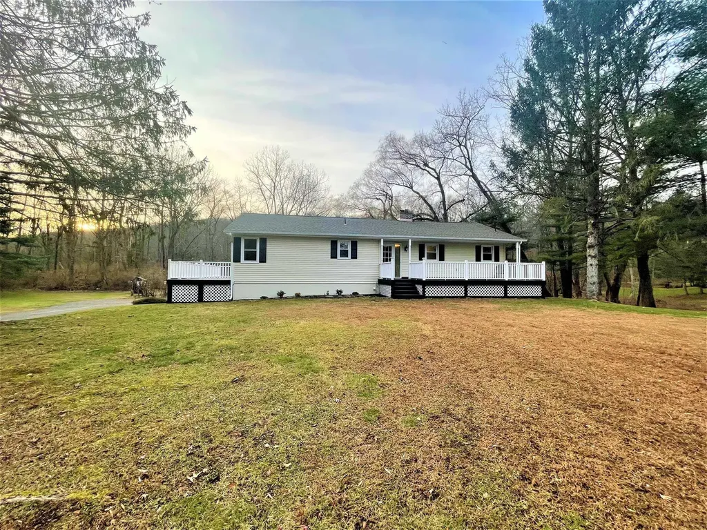 5 Kimberly Drive Rhinebeck NY 12572