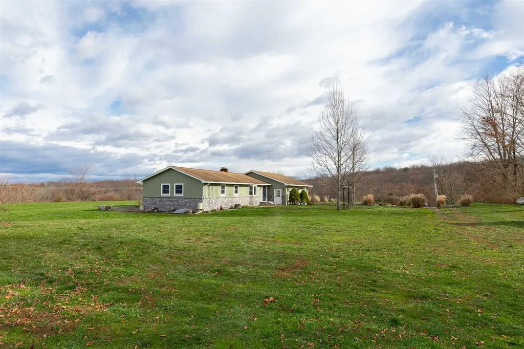 122 Cream Street Poughkeepsie NY 12601