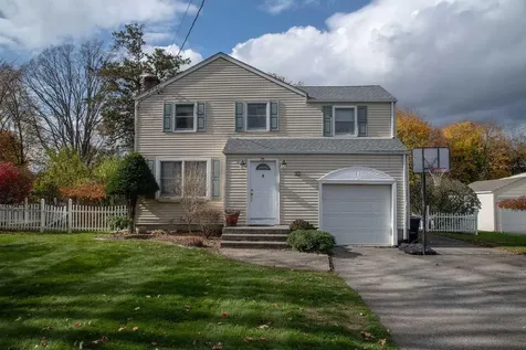 25 Hasbrouck Drive Poughkeepsie NY 12603