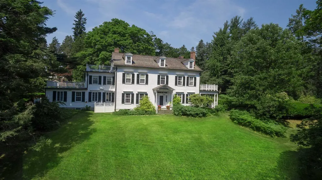 539 Killearn Road Millbrook NY 12545