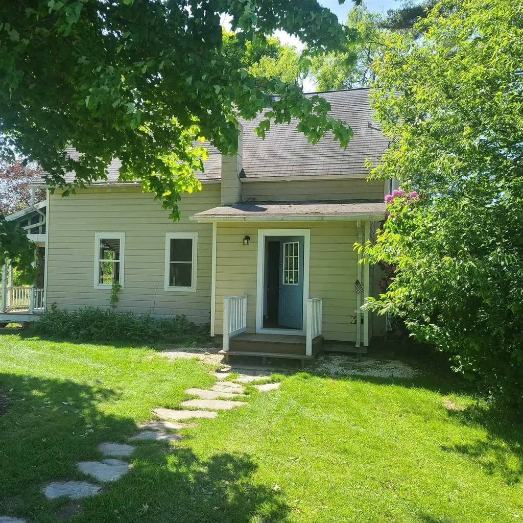 32 Scism Road Tivoli NY 12583