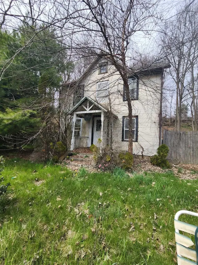 27 Salt Point Turnpike Poughkeepsie NY 12603