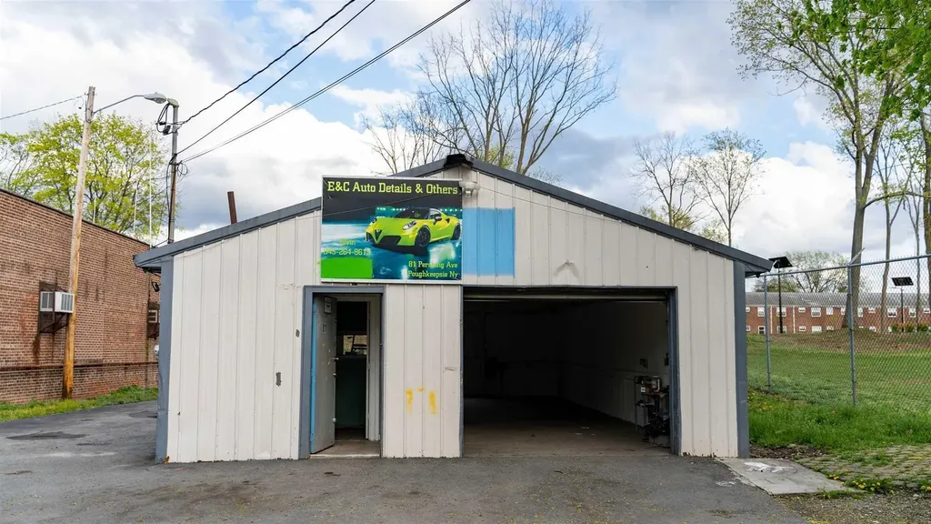 81 Pershing Avenue Poughkeepsie NY 12601